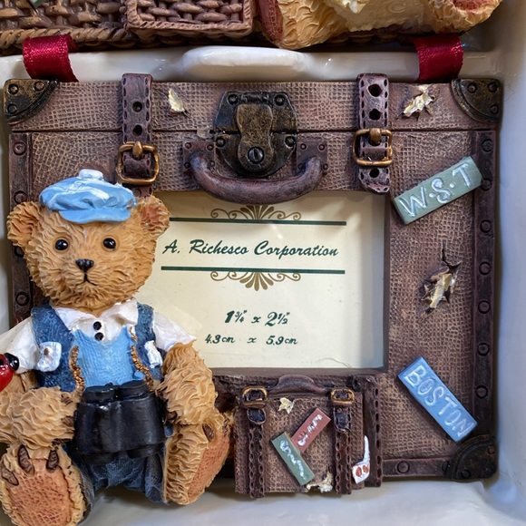 A. Richesco Hanging Frame 🧸 - Picture 7 of 8